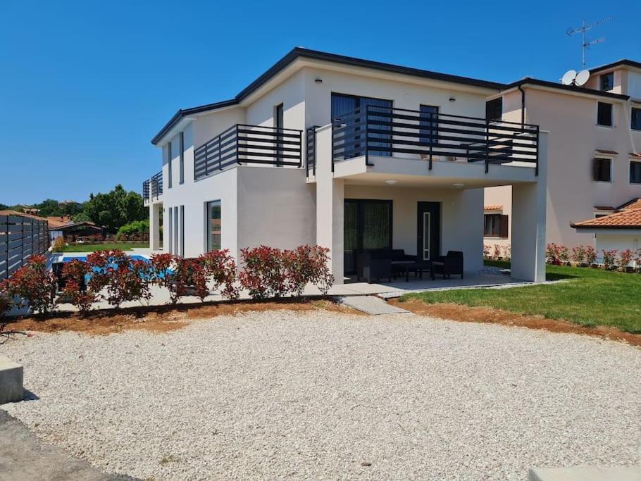 Marcante - Designer, Romantic Pool View Suite Poreč Exterior foto
