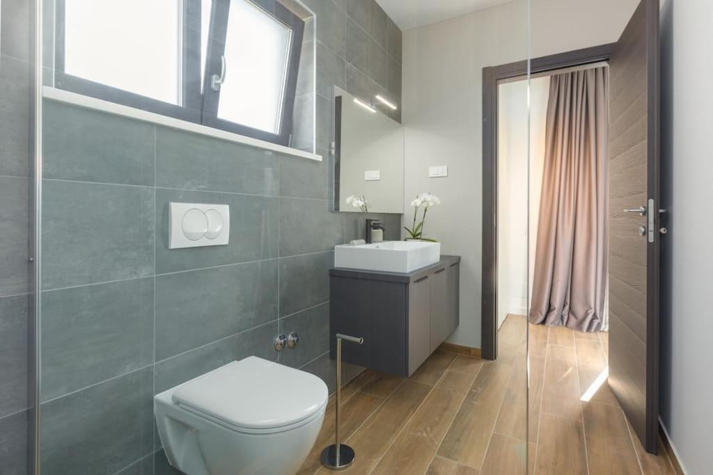 Marcante - Designer, Romantic Pool View Suite Poreč Exterior foto